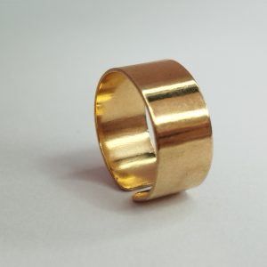 טבעת קו עבה חלק